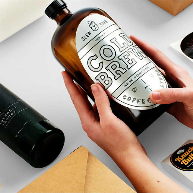 Étiquette argentée brillante 